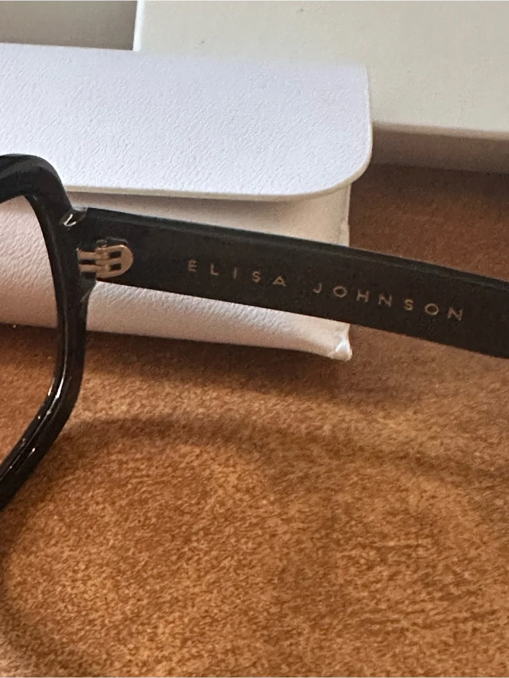 Jane Gloss Black Women’s Sunglasses - Black